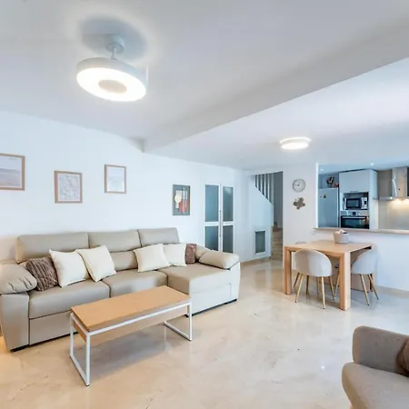 Sr Cancelas 3bdr Townhouse In Centre Ferienhaus Marbella