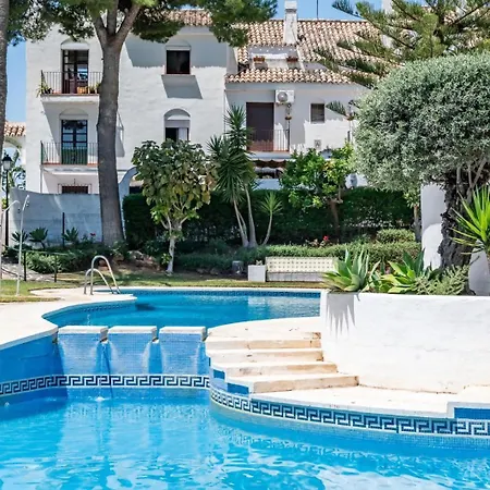 Dom wakacyjny Sr Cancelas 3bdr Townhouse In Centre Marbella
