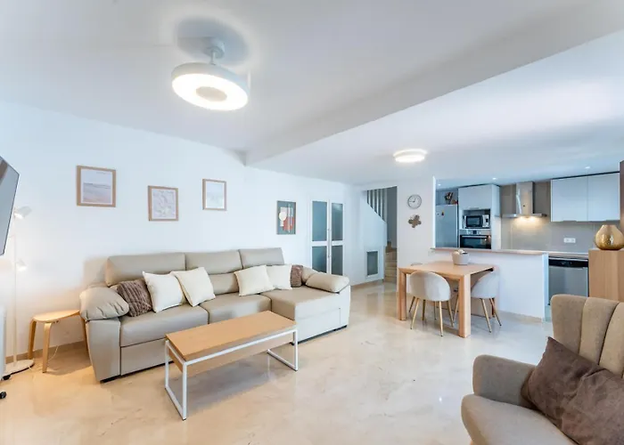 Sr Cancelas 3bdr Townhouse In Centre Ferienhaus Marbella
